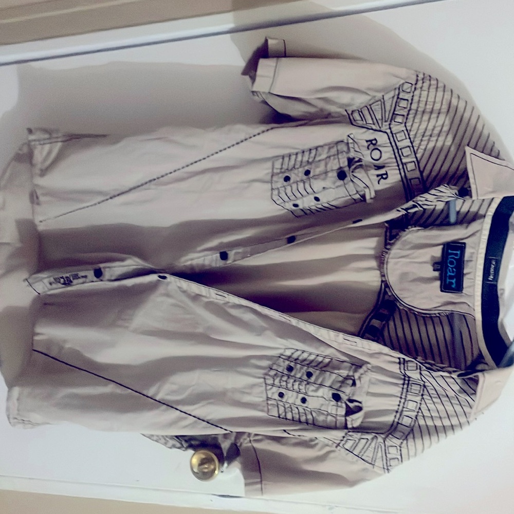 XL short sleeve Roar Signature button-up shirt